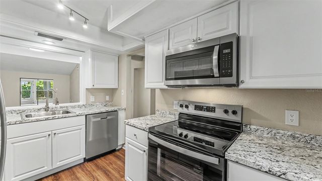 2025 SYLVESTER RD C1, Lakeland, FL 33803