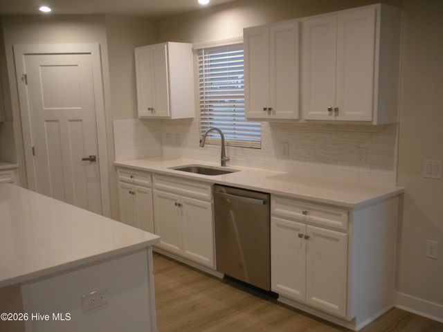 867 Ashlar Circle, Leland, NC 28451