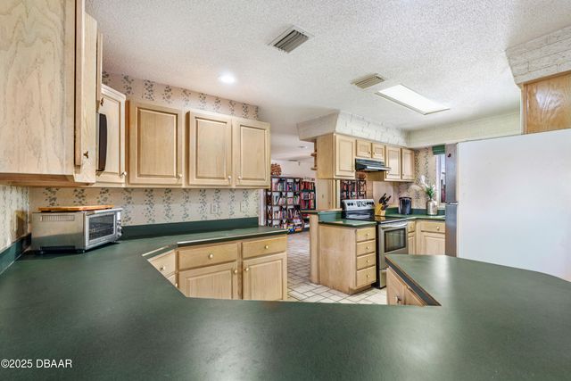 1207 Golfview Drive, Daytona Beach, FL 32114