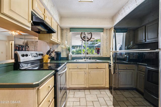 1207 Golfview Drive, Daytona Beach, FL 32114