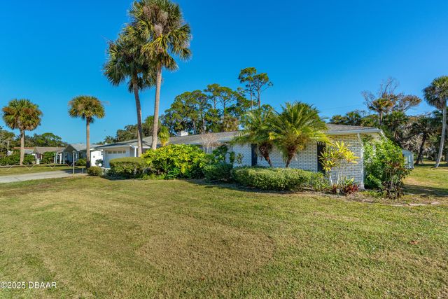 1207 Golfview Drive, Daytona Beach, FL 32114