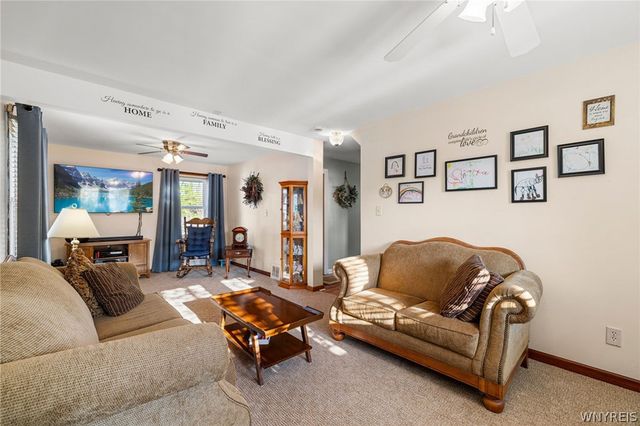 223 Kirkwood Drive, West Seneca, NY 14224