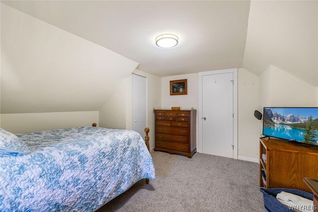 223 Kirkwood Drive, West Seneca, NY 14224