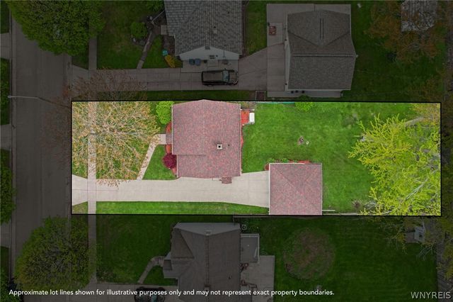 223 Kirkwood Drive, West Seneca, NY 14224