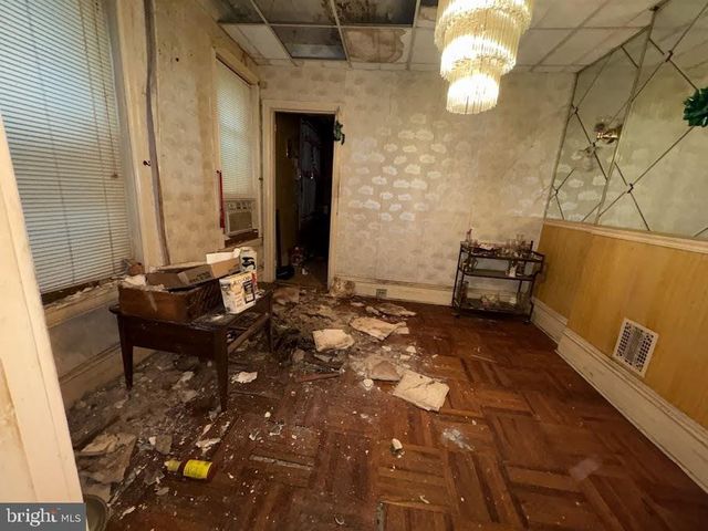 1315 W SOMERSET ST, Philadelphia, PA 19132