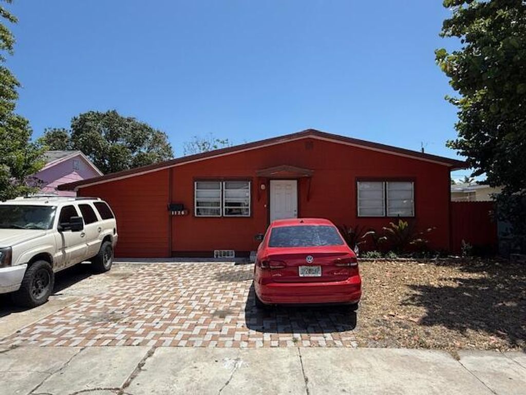 1126 S L Street, Lake Worth Beach, FL 33460