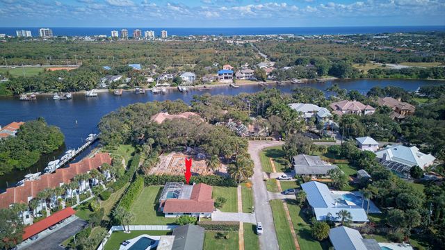 2289 Windsor Road, Palm Beach Gardens, FL 33410