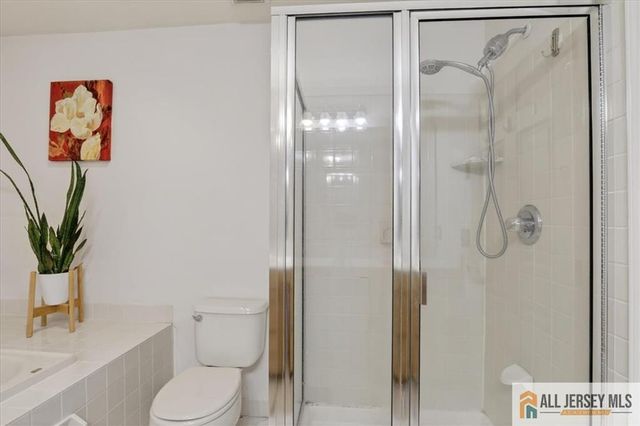 11 Quarry Court, East Windsor, NJ 08520