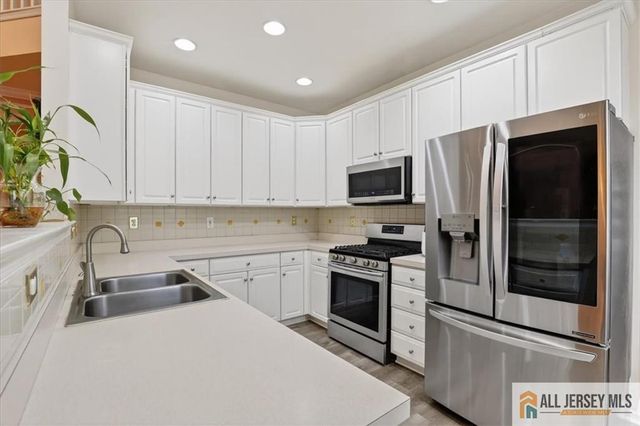 11 Quarry Court, East Windsor, NJ 08520