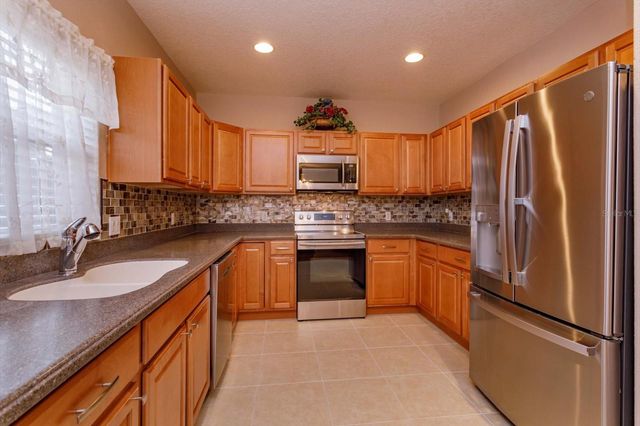 16201 CITRUS PKWY, Clermont, FL 34714