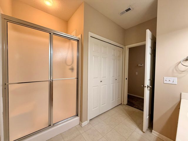 1760 SE L.a. Grant Parkway 44, Waukee, IA 50263