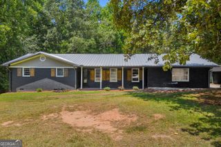 4 Piedmont Connector Road, Toccoa, GA 30577