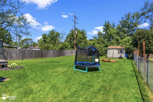 6428 Saline Drive, Waterford Twp, MI 48329