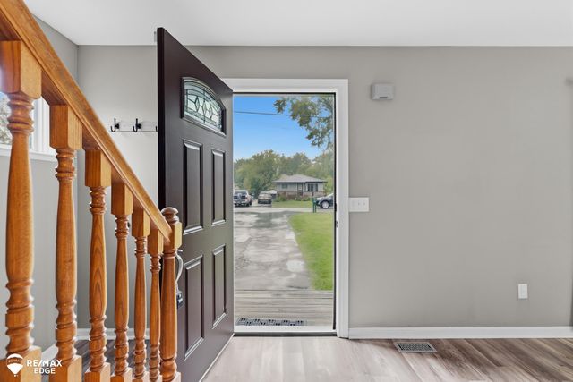 6428 Saline Drive, Waterford Twp, MI 48329