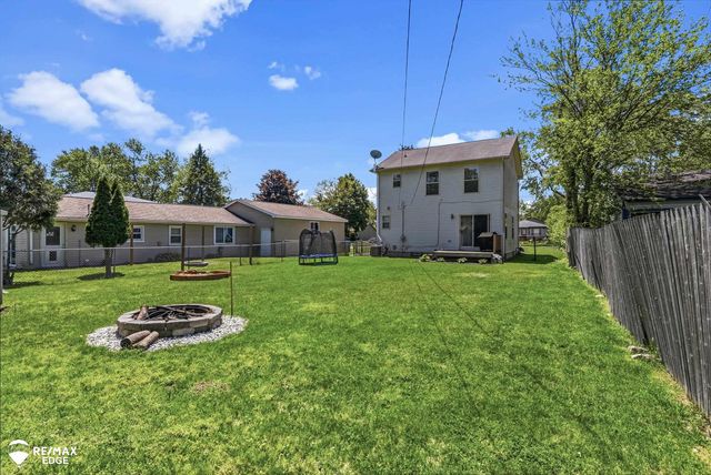 6428 Saline Drive, Waterford Twp, MI 48329