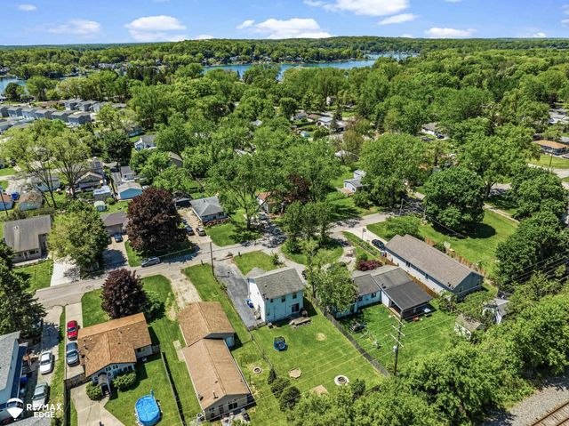6428 Saline Drive, Waterford Twp, MI 48329