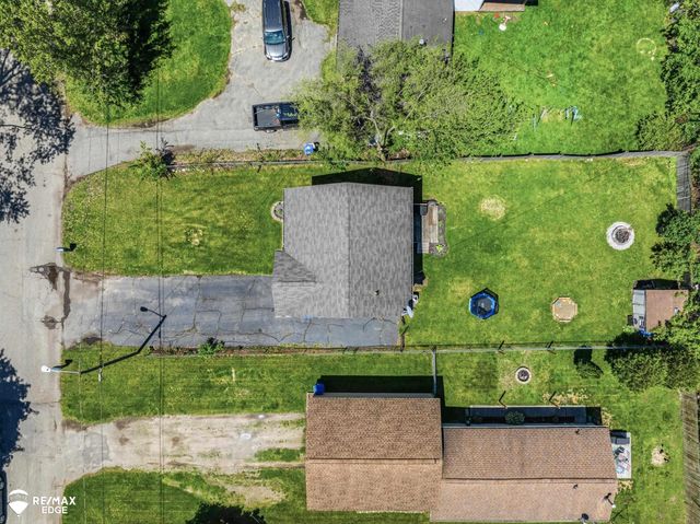 6428 Saline Drive, Waterford Twp, MI 48329
