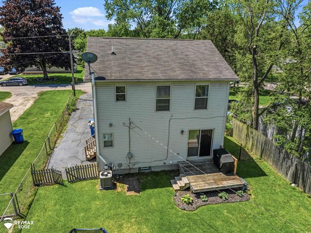6428 Saline Drive, Waterford Twp, MI 48329
