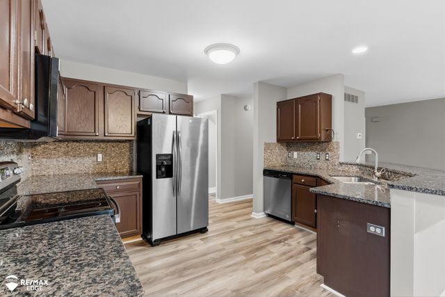 6428 Saline Drive, Waterford Twp, MI 48329