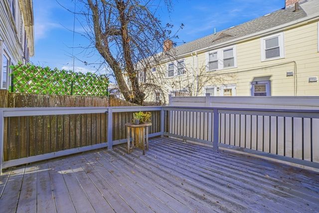 19 Keyes St, Quincy, MA 02169