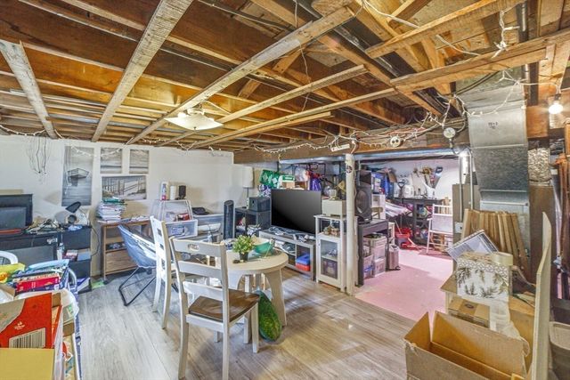 19 Keyes St, Quincy, MA 02169