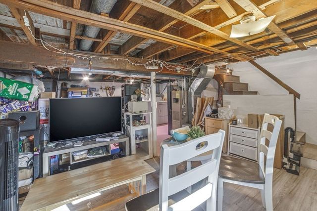 19 Keyes St, Quincy, MA 02169