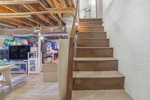 19 Keyes St, Quincy, MA 02169