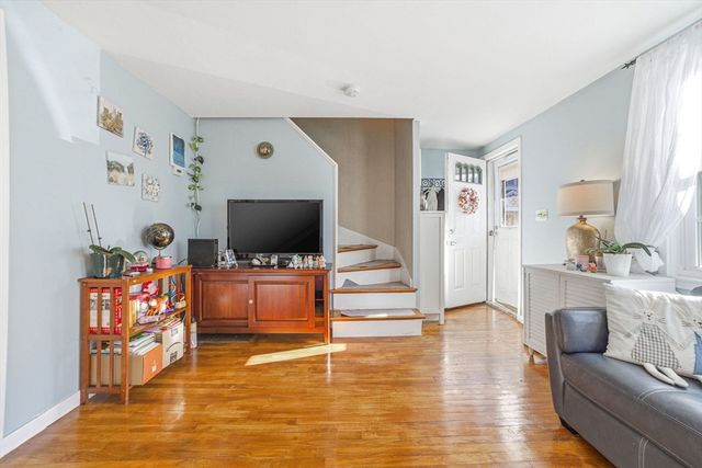 19 Keyes St, Quincy, MA 02169