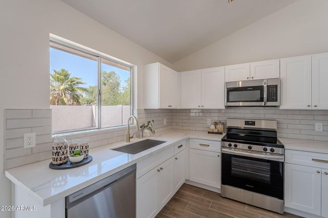 3608 W FAIRVIEW Lane, Chandler, AZ 85226