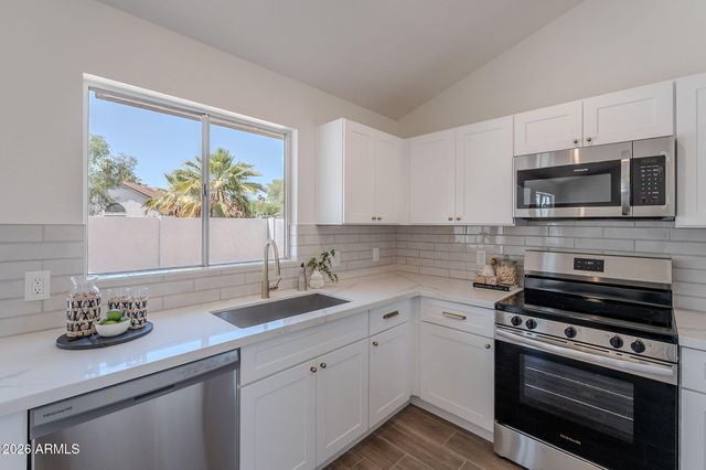 3608 W FAIRVIEW Lane, Chandler, AZ 85226