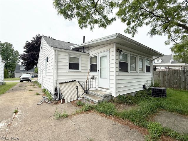 1361 Leavitt Road, Lorain, OH 44052
