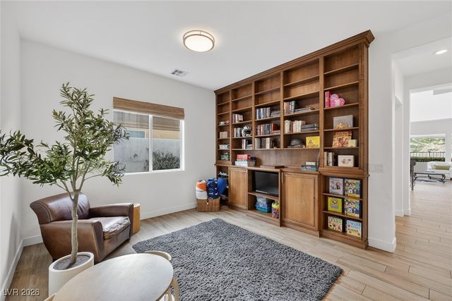 2805 Evening Rock Street, Las Vegas, NV 89135