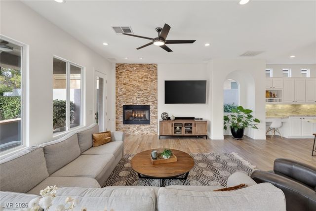 2805 Evening Rock Street, Las Vegas, NV 89135