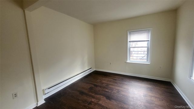 67 Academy St 3, Poughkeepsie, NY 12601