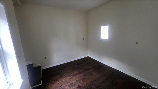 67 Academy St 3, Poughkeepsie, NY 12601