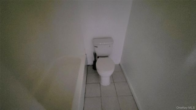 67 Academy St 3, Poughkeepsie, NY 12601