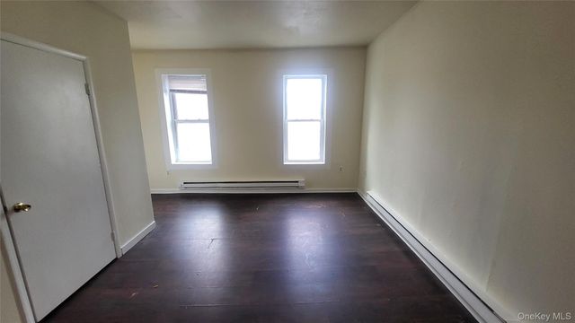 67 Academy St 3, Poughkeepsie, NY 12601