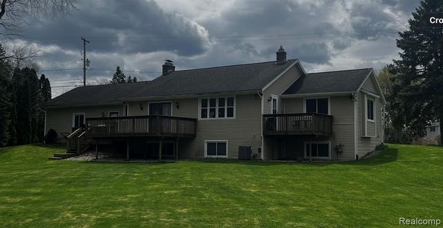 3015 3 Mile Road, Grand Rapids, MI 49525