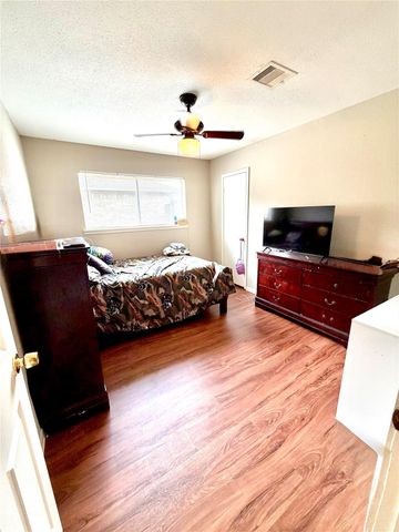 4808 Fairhaven Street, Pasadena, TX 77505