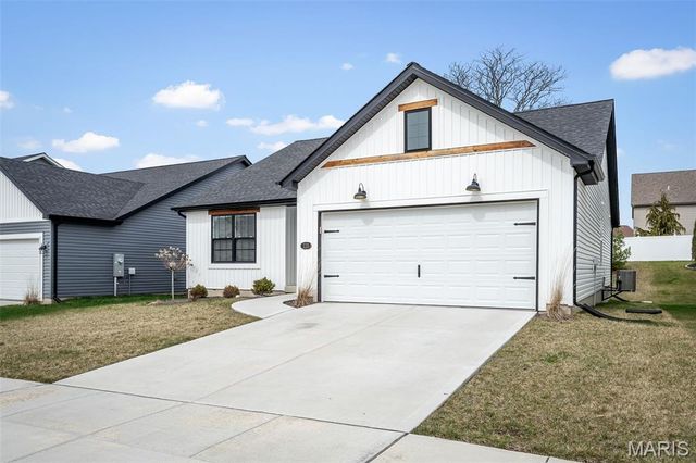 113 Sommerset Court, O'fallon, MO 63367