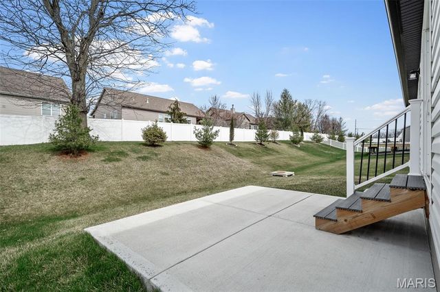 113 Sommerset Court, O'fallon, MO 63367