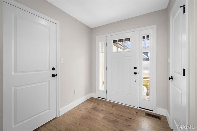 113 Sommerset Court, O'fallon, MO 63367