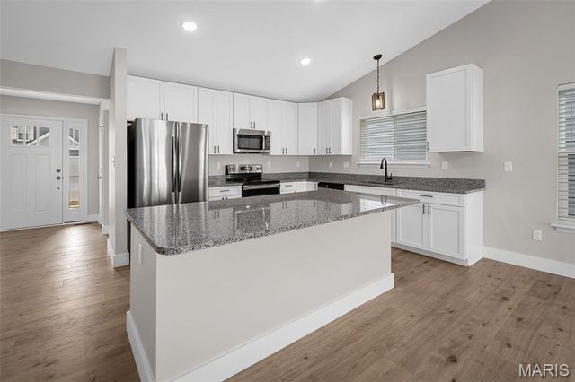 113 Sommerset Court, O'fallon, MO 63367