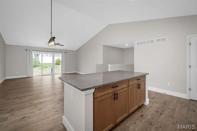 113 Sommerset Court, O'fallon, MO 63367