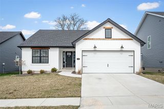 113 Sommerset Court, O'fallon, MO 63367
