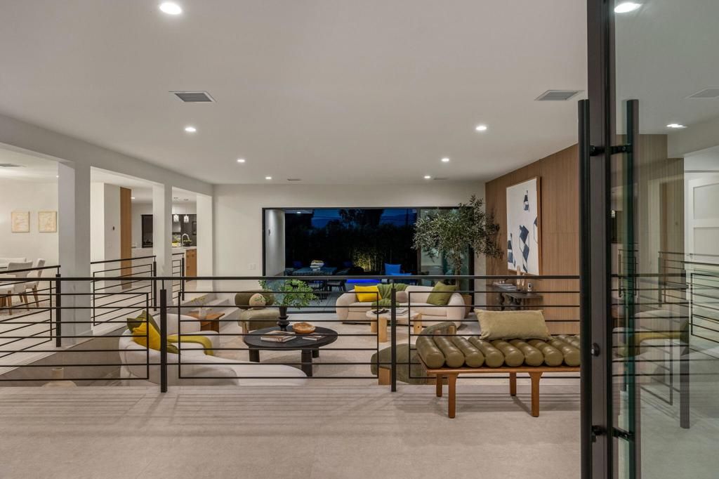 Image 10 of property listing at 73306 Juniper Street, Palm Desert, CA 92260