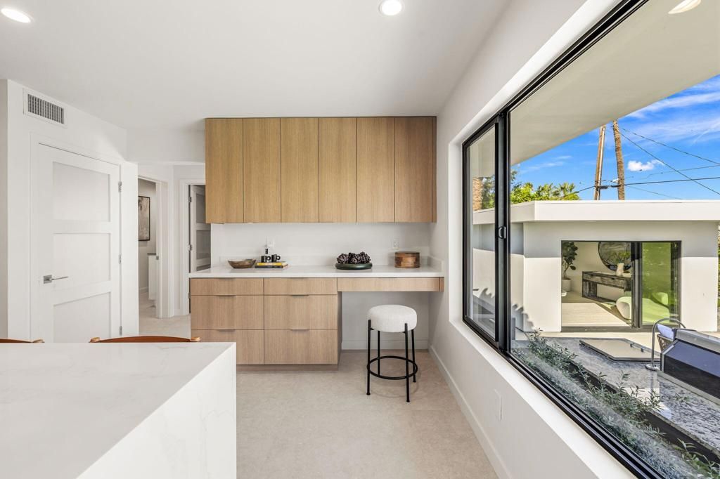 Image 19 of property listing at 73306 Juniper Street, Palm Desert, CA 92260