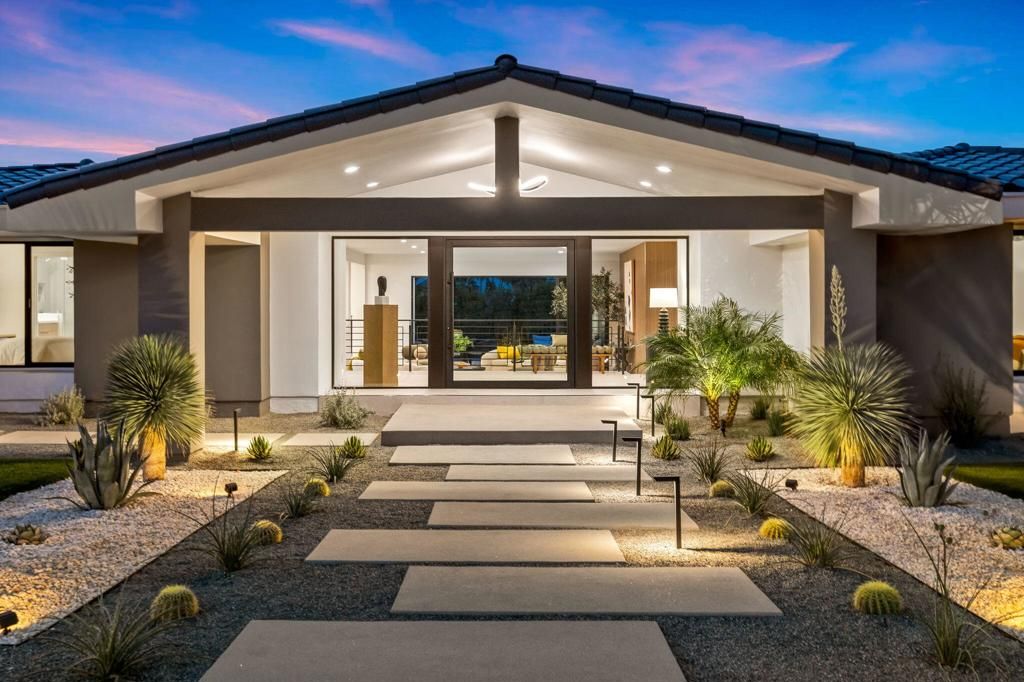 Image 3 of property listing at 73306 Juniper Street, Palm Desert, CA 92260