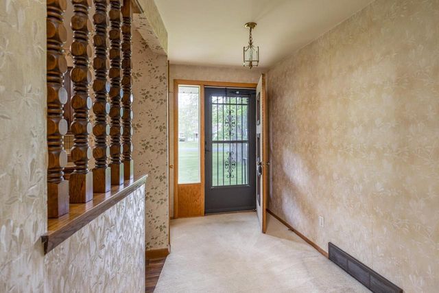5419 LONG COURT, Appleton, WI 54914