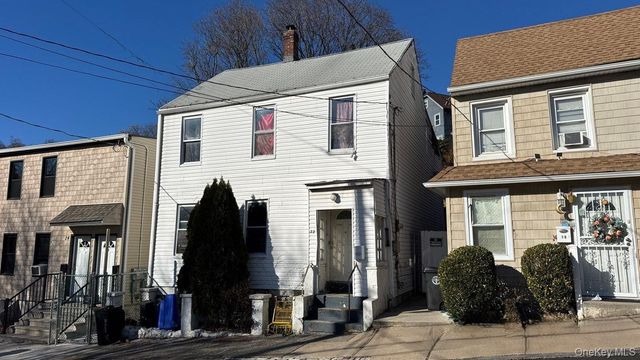 22 Grove Street, Staten Island, NY 10304